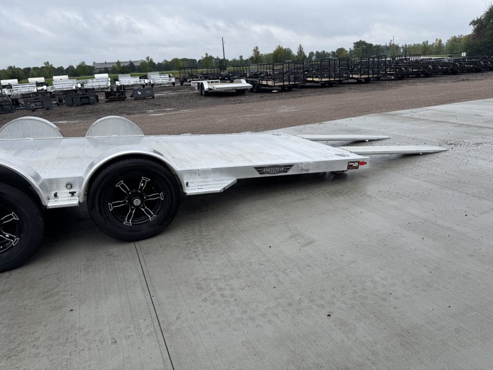 Consignment 2023 Aluma 8220H LP TILT Tilt Trailer