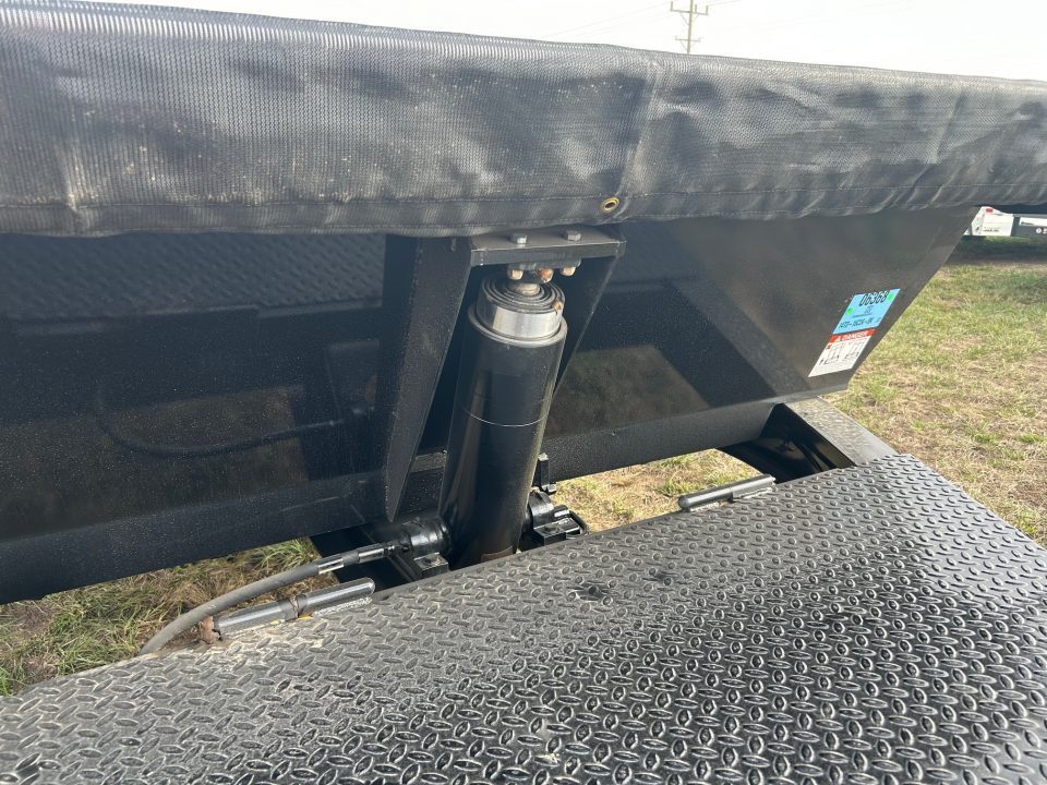 New 2027 Big Tex 83x16 Tandem 15.4K Telescopic Dump w/ 7 Gauge Floor & 2' Sides