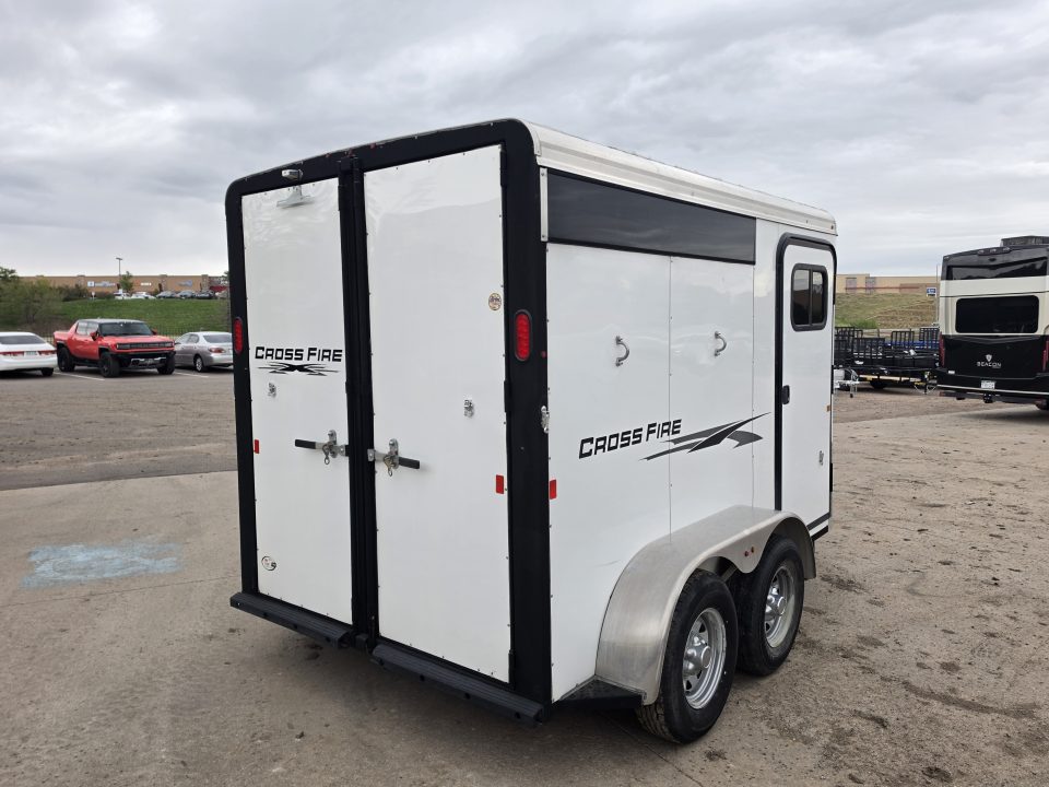 New 2017 LOGN Crossfire 2 BP Horse Trailer