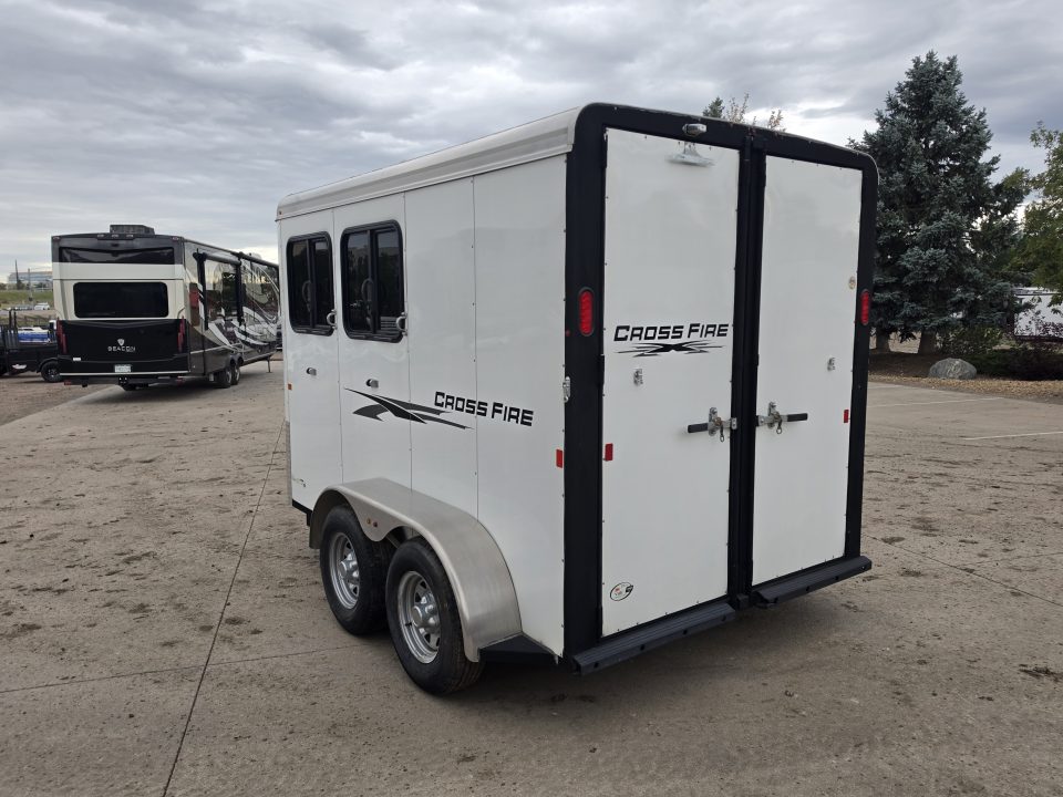 New 2017 LOGN Crossfire 2 BP Horse Trailer