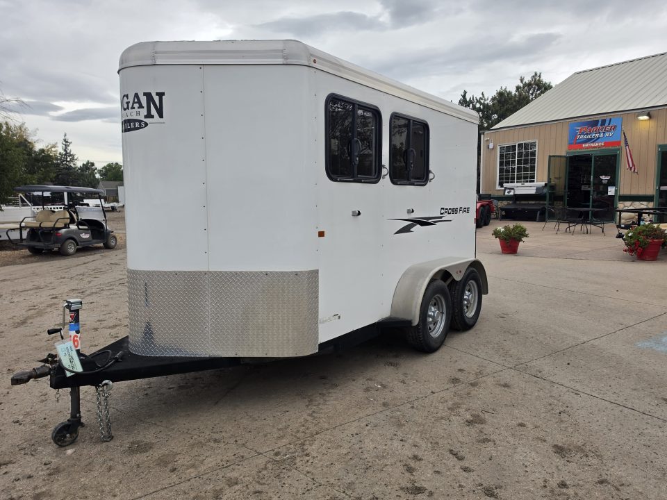 New 2017 LOGN Crossfire 2 BP Horse Trailer