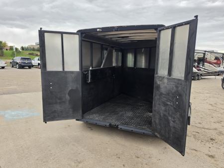 New 2017 LOGN Crossfire 2 BP Horse Trailer