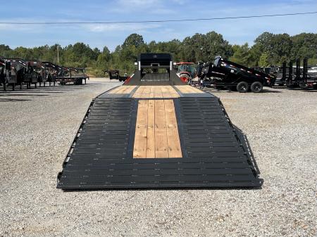 New 2027 MAXXD 102"X34' 30K Hydraulic Dovetail Gooseneck Trailer | OAK FLOOR