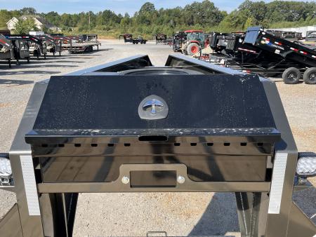 New 2027 MAXXD 102"X34' 30K Hydraulic Dovetail Gooseneck Trailer | OAK FLOOR