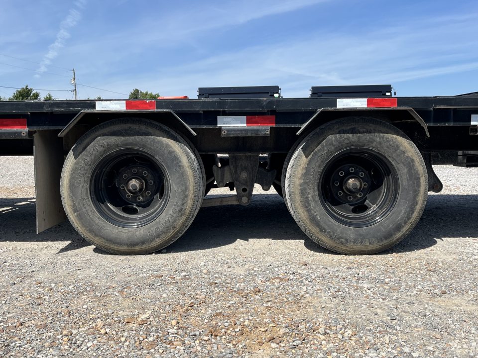 New 2019 Load Trail Gooseneck Flatbed Trailer | 102" x 40' 25.9k GVWR