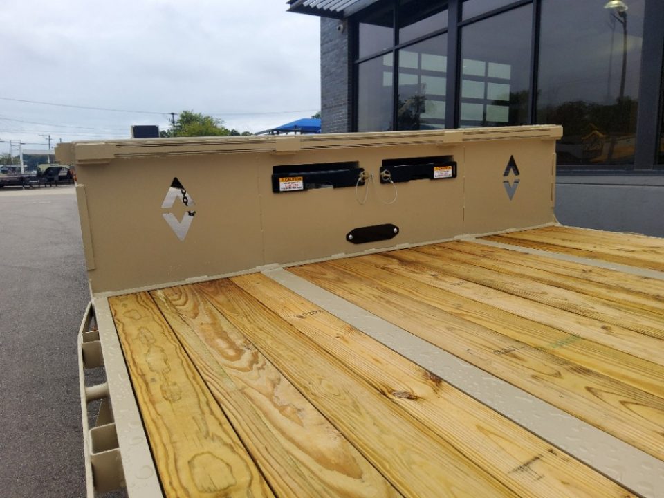 New 2027 Diamond C Trailers SDX216HDT 2.0 Step Deck