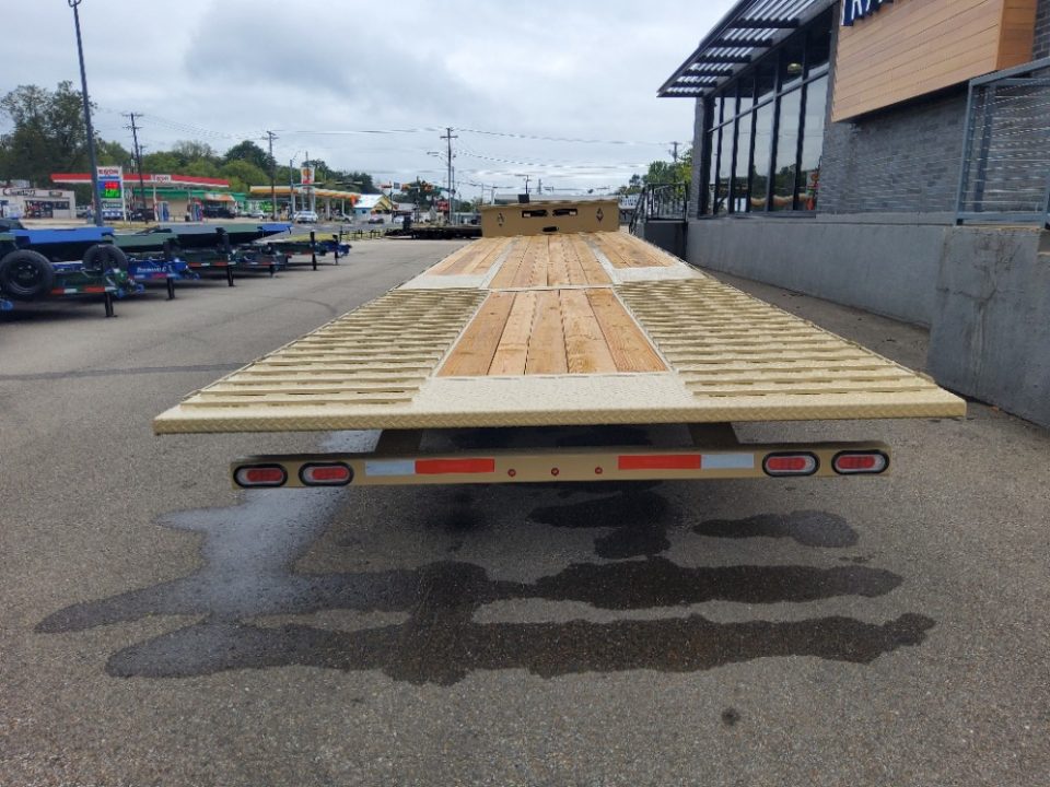 New 2027 Diamond C Trailers SDX216HDT 2.0 Step Deck