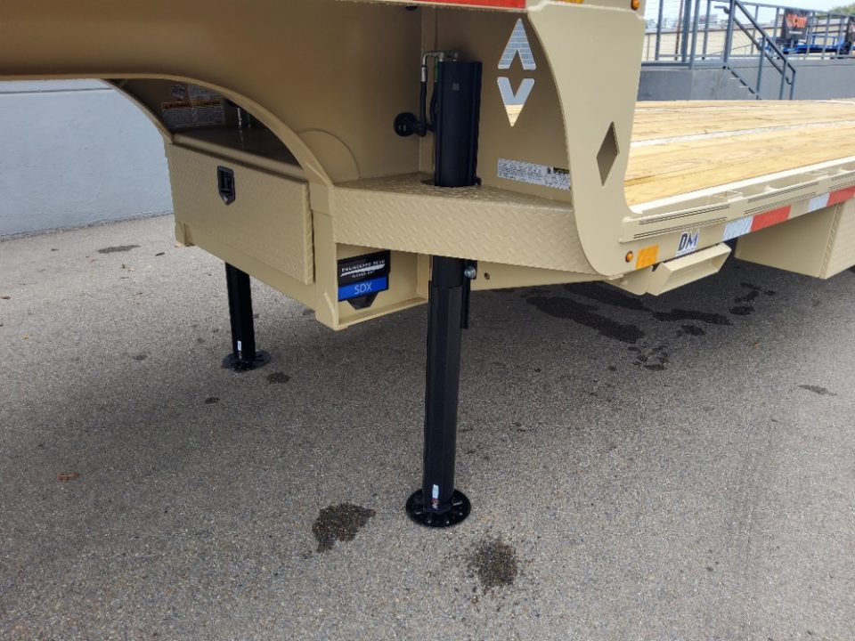New 2027 Diamond C Trailers SDX216HDT 2.0 Step Deck