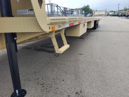 New 2027 Diamond C Trailers SDX216HDT 2.0 Step Deck