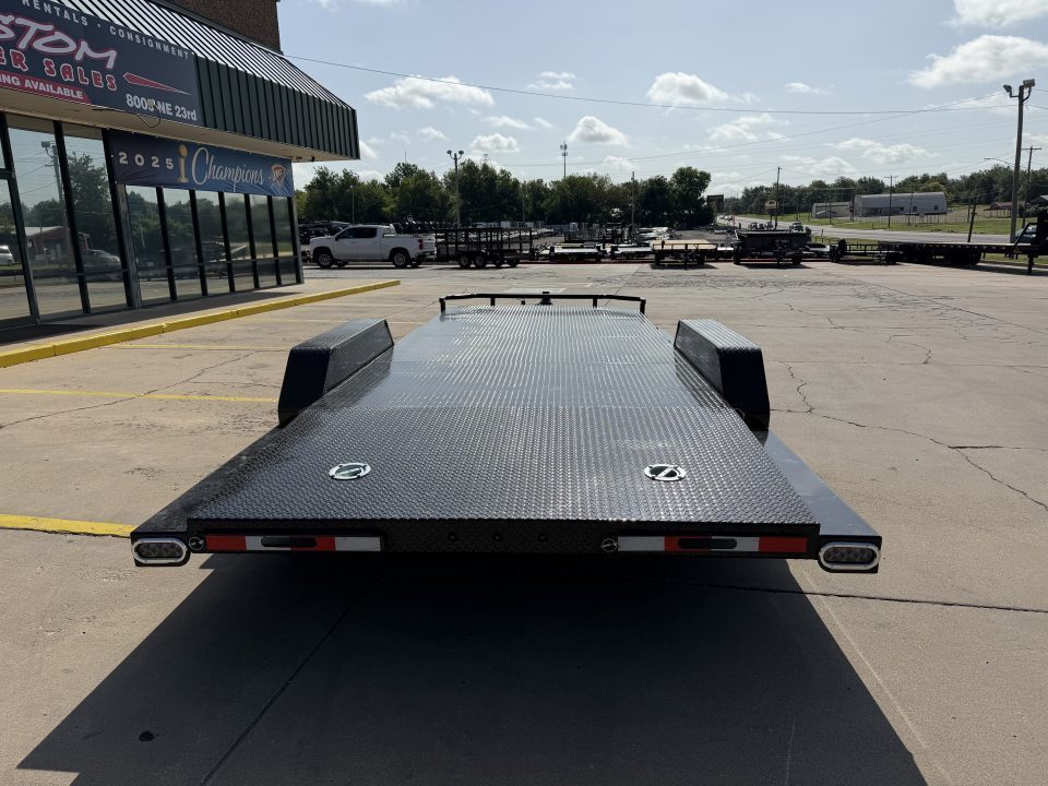 New #013713 2027 LOAD TRAIL CZ 20 X 83 TANDEM AXLE 7K STEEL FLOOR CAR HAULER