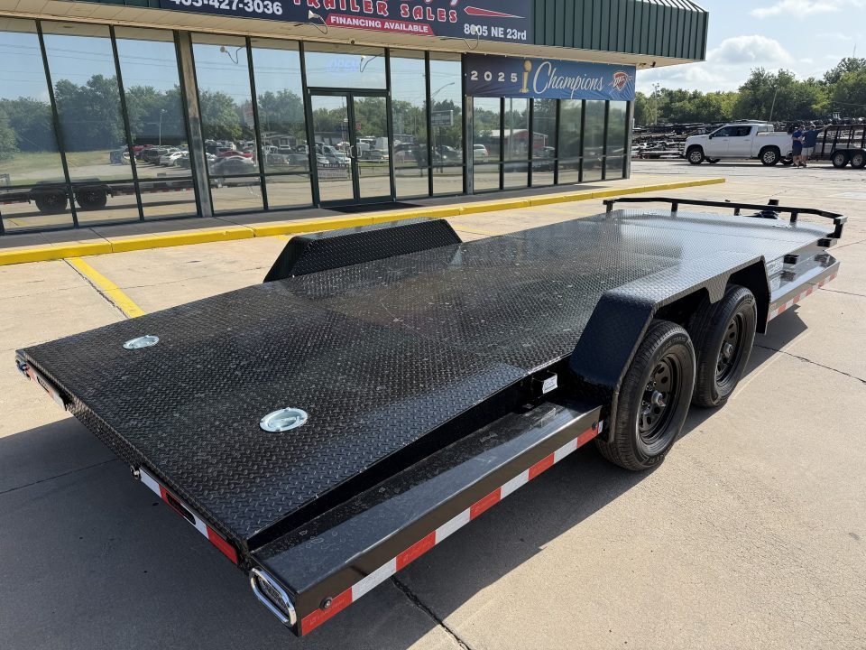 New #013713 2027 LOAD TRAIL CZ 20 X 83 TANDEM AXLE 7K STEEL FLOOR CAR HAULER