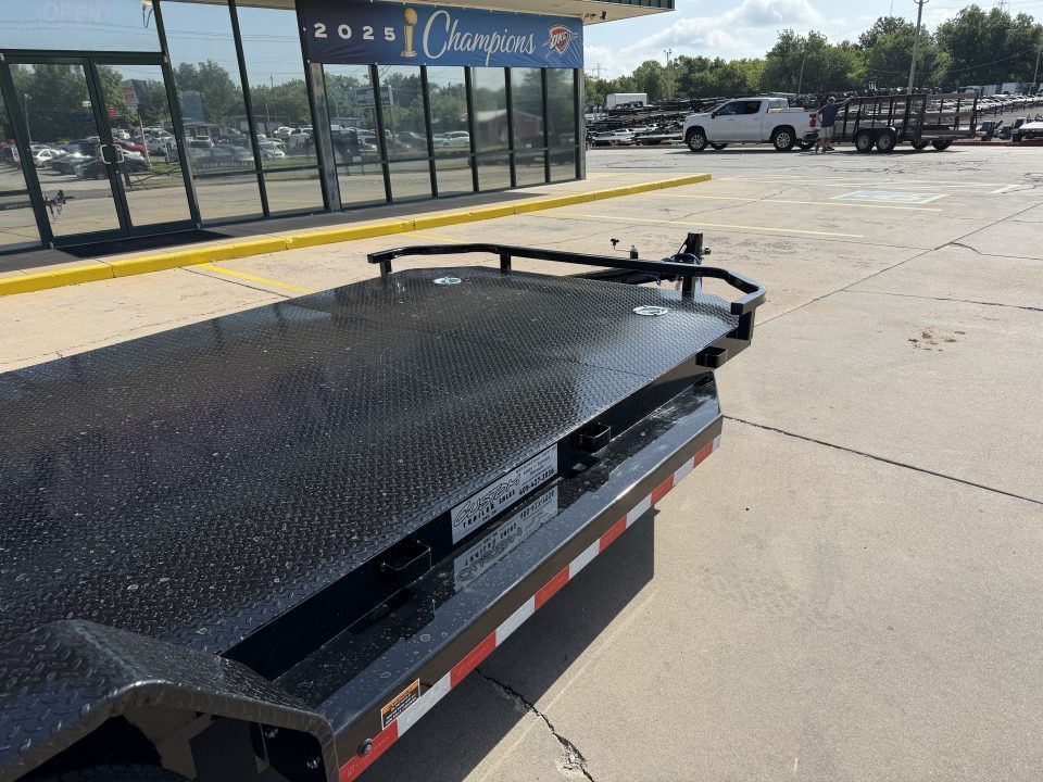 New #013713 2027 LOAD TRAIL CZ 20 X 83 TANDEM AXLE 7K STEEL FLOOR CAR HAULER