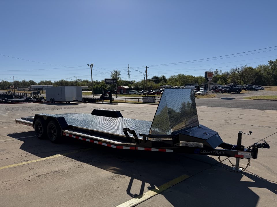 New #013717 2027 LOAD TRAIL CZ 22 X 83 TANDEM AXLE 10K STEEL FLOOR CAR HAULER W/ ALUMINUM TRIM PACKAGE