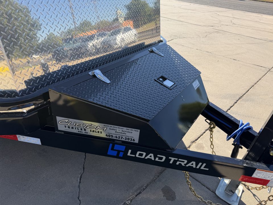 New #013717 2027 LOAD TRAIL CZ 22 X 83 TANDEM AXLE 10K STEEL FLOOR CAR HAULER W/ ALUMINUM TRIM PACKAGE