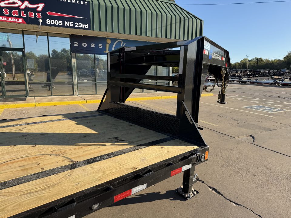 New #396146 2027 LOAD TRAIL GP 32 X 102 TANDEM AXLE LOW-PRO 14K GOOSENECK TRAILER W/ MAX RAMPS