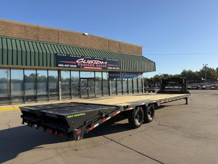 New #396146 2027 LOAD TRAIL GP 32 X 102 TANDEM AXLE LOW-PRO 14K GOOSENECK TRAILER W/ MAX RAMPS