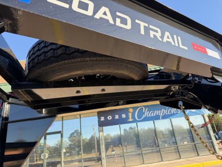 New #396146 2027 LOAD TRAIL GP 32 X 102 TANDEM AXLE LOW-PRO 14K GOOSENECK TRAILER W/ MAX RAMPS