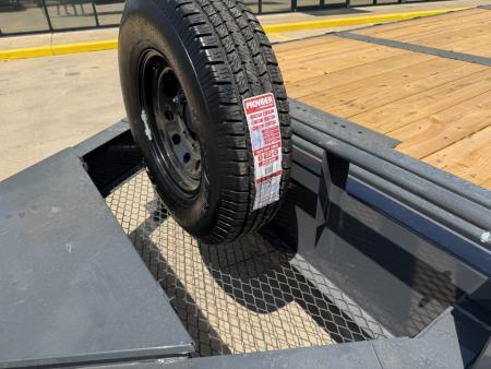 New #160485 2027 LAMAR FA 26 X 102 BUMPER PULL 14K DECKOVER FULL BED TILT W/ SPARE TIRE