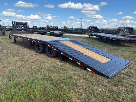 New 2027 Load Trail 102x32 Tandem 24K GN Hydrotail Flatbed Trailer W/ Steel Runners & Hydro Jacks