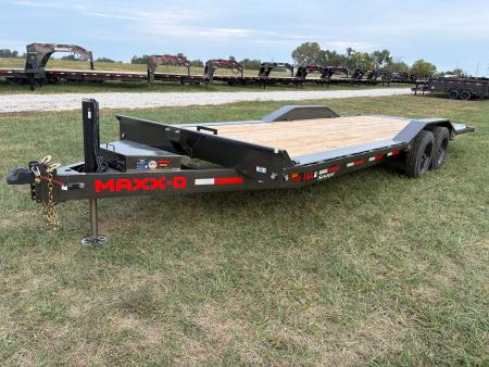 New 2027 MAXX-D 102x24 Tandem 17.5K Tilt Trailer W/ Hydro Jack & Wireless Remote