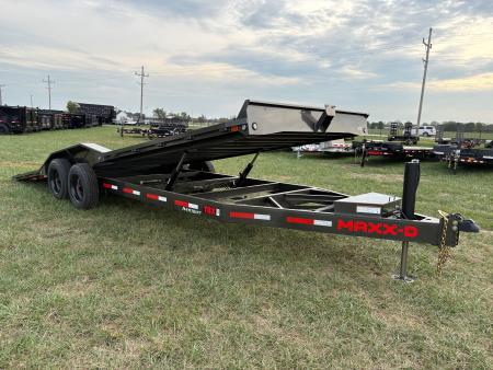 New 2027 MAXX-D 102x24 Tandem 17.5K Tilt Trailer W/ Hydro Jack & Wireless Remote