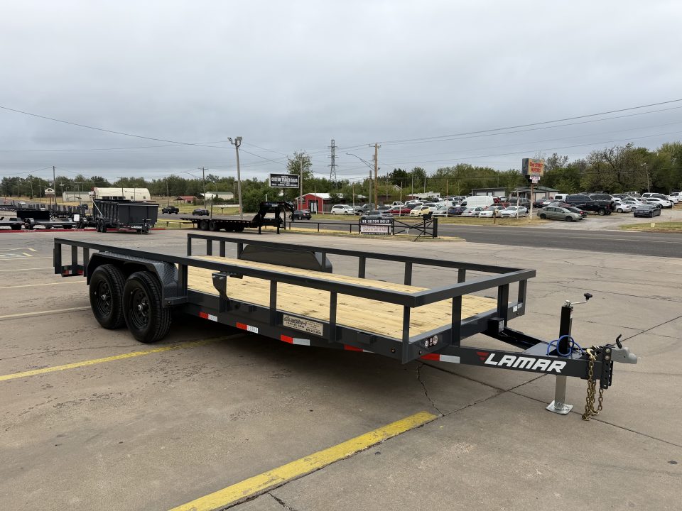 New #160377 2027 LAMAR U5 20 X 83 TANDEM AXLE SQUARE TUBE TOP 10K UTILITY W/ 2' DOVE & SLIDE IN RAMPS