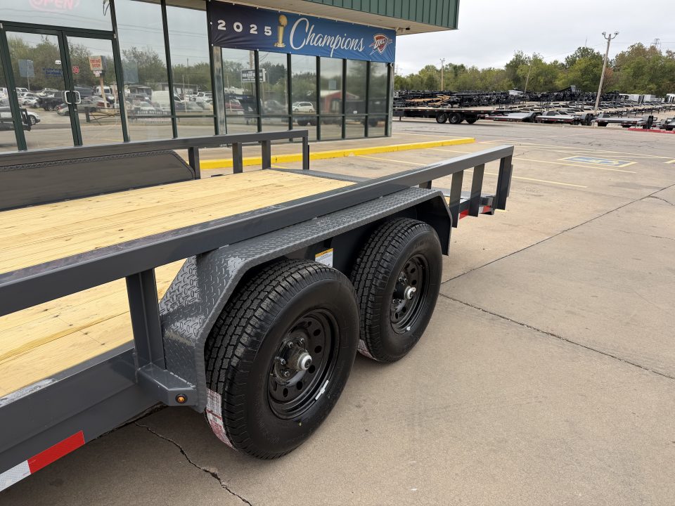 New #160377 2027 LAMAR U5 20 X 83 TANDEM AXLE SQUARE TUBE TOP 10K UTILITY W/ 2' DOVE & SLIDE IN RAMPS