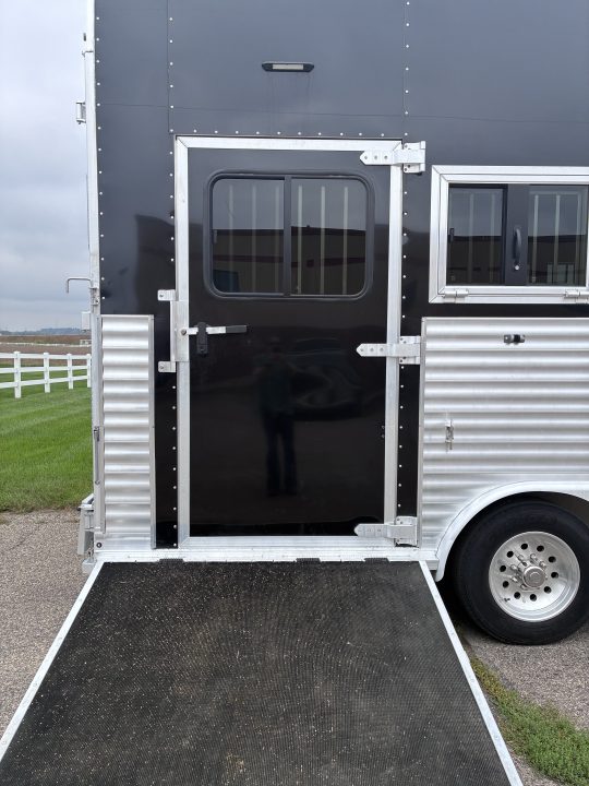 Used 2026 SMC Laramie 4H 17'LQ Horse Trailer