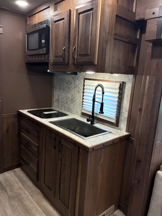 Used 2026 SMC Laramie 4H 17'LQ Horse Trailer