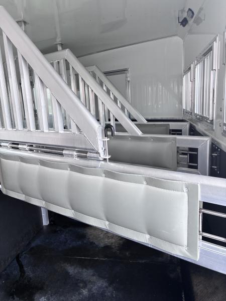Used 2026 SMC Laramie 4H 17'LQ Horse Trailer