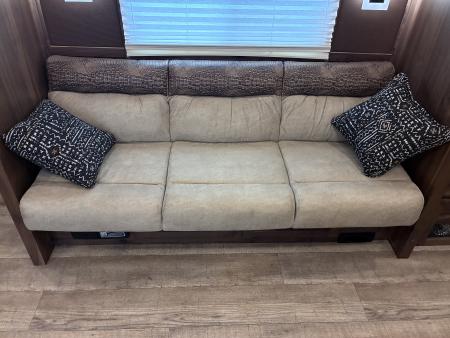 Used 2026 SMC Laramie 4H 17'LQ Horse Trailer