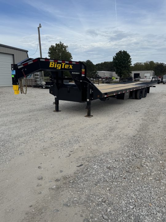 New 2027 Big Tex Trailers 25GH TANDEM DUAL GN HYDROTAIL W/ SELF CLEAN DOVE/ 102X35 10 PLY TIRES Flatbed Trailer