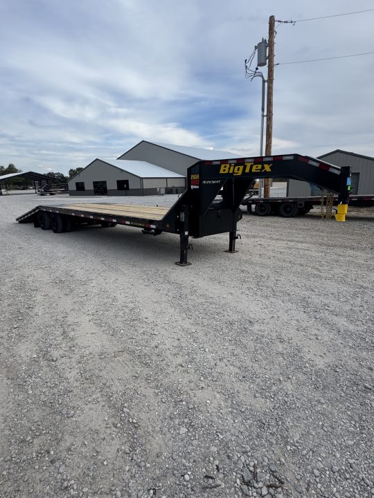 New 2027 Big Tex Trailers 25GH TANDEM DUAL GN HYDROTAIL W/ SELF CLEAN DOVE/ 102X35 10 PLY TIRES Flatbed Trailer