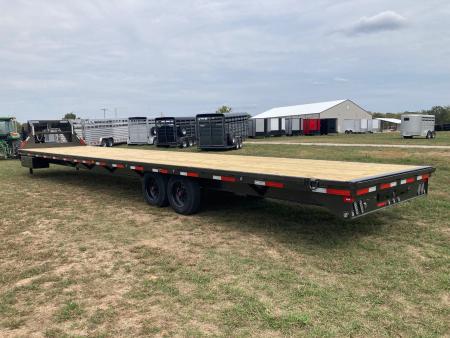 New 2027 MAXX-D 102x40 TANDEM 12K GN STRAIGHT DECK W/ SLIDE IN RAMPS AND RATCHET RAIL Flatbed Trailer