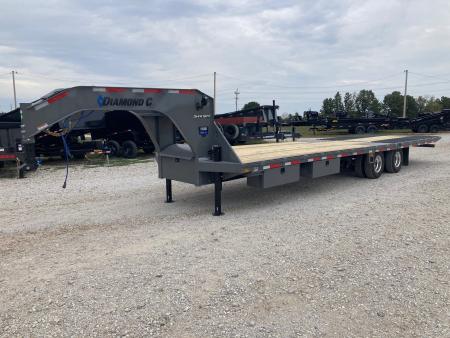 New 2027 Diamond C Trailers 102X32 TANDEM 25.9K GN HYDROTAIL W/ STEEL CLEATED RUNNERS, HYDROJACKS, DISC BRAKES & WIRELESS REMOTE Flatbed Trailer