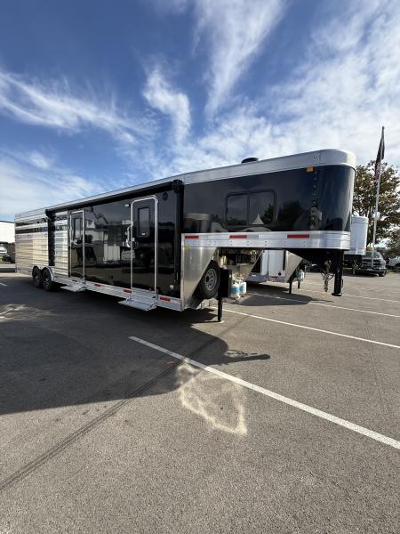 New 2027 Merhow Trailers STOCK COMBO 14' Stock / Stock Combo Trailer