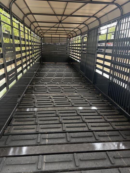 New 2027 Coose GN 6'8X32 3-7K AXLES Stock / Stock Combo Trailer 14PLY