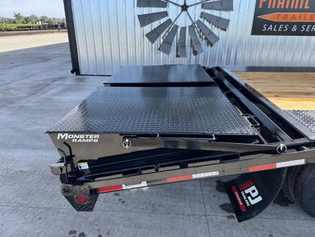 New 2027 PJ Trailers F8-20 Deckover Trailer