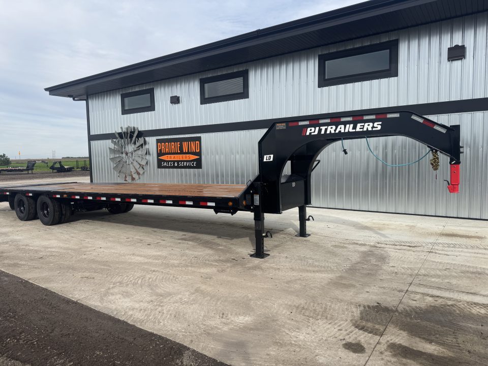New 2027 PJ Trailers LD32GN Deckover Trailer
