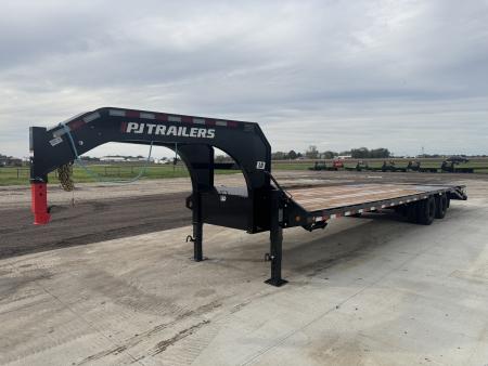 New 2027 PJ Trailers LD32GN Deckover Trailer