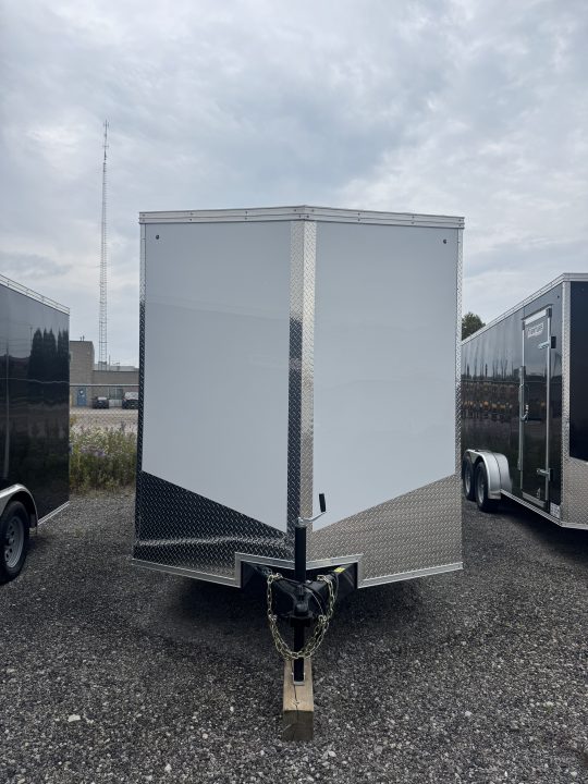 New NEW 2026 CONTRACTOR SERIES, 5200LB AXLES, 7' INTERIOR HEIGHT, BARN DOOR
