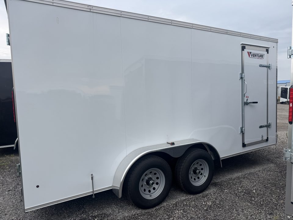 New NEW 2026 CONTRACTOR SERIES, 5200LB AXLES, 7' INTERIOR HEIGHT, BARN DOOR