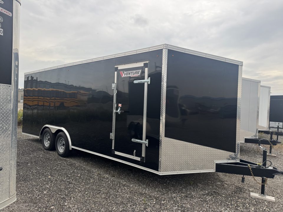 New NEW 2026 8.5X20 ENCLOSED CARGO RACE TRAILER IN STOCK