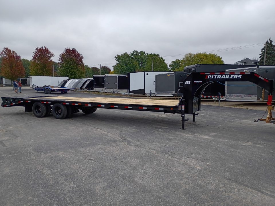 New 2027 PJ Trailers LD302