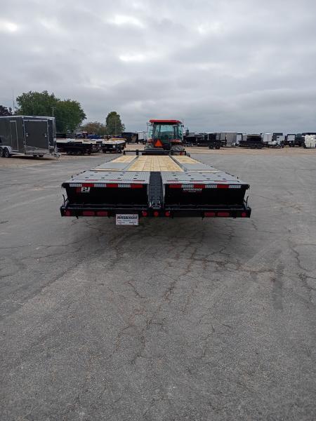 New 2027 PJ Trailers PL302
