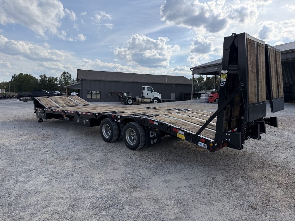 New 2027 Behnke 102"X45' 30 Ton Step Deck Trailer | PAVER RAMPS AIR RIDE