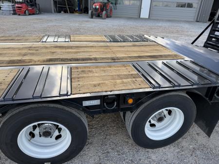 New 2027 Behnke 102"x29' 20 TON Pintle Hitch Tag Trailer *AIR RAMPS*