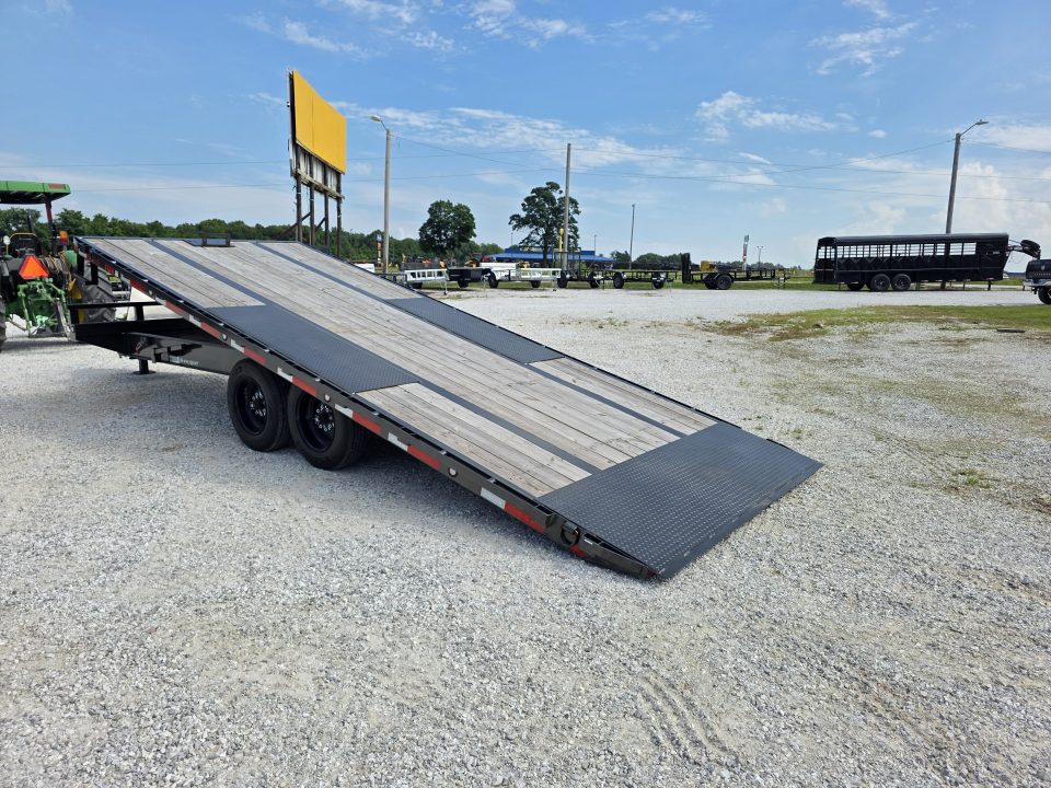 Used 2025 MAXX-D 102X22 TANDEM 16K FULL TILT W/ WINCH PLATE & WIRELESS REMOTE Tilt Trailer