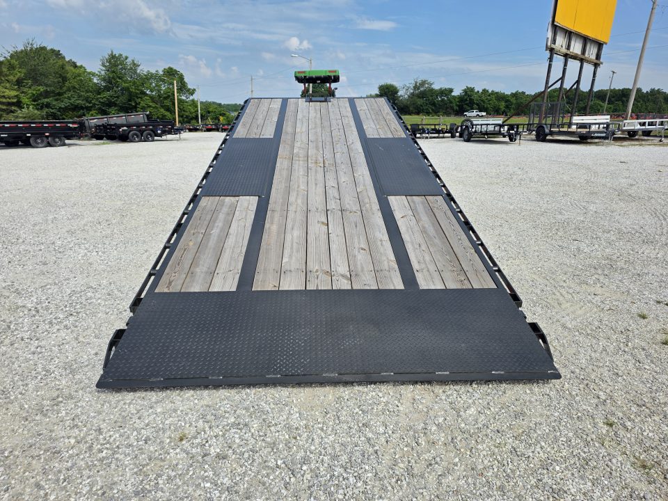 Used 2025 MAXX-D 102X22 TANDEM 16K FULL TILT W/ WINCH PLATE & WIRELESS REMOTE Tilt Trailer