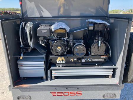 New 2027 Boss Trailers TANDEM 14K 880 GALLON DIESEL FUEL TRAILER W/ 30 GPM ENGINE, DEF TANK, HYDROJACK & AIR COMPRESSOR Fuel Trailer